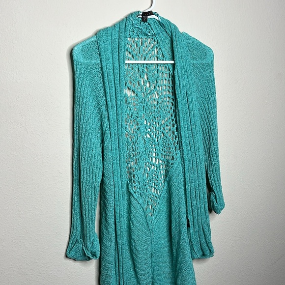 Teal Fever Sweater - Picture 2 of 6